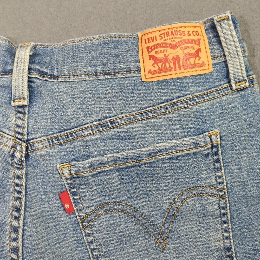 Levi's Jean Shorts Women's 29 Blue Mid Length Shorts Denim - Picture 3 of 11